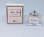 Miniatuur Miss Dior 5 ml Eau de toilette new, Verzamelen, Parfumverzamelingen, Nieuw, Miniatuur, Gevuld, Verzenden