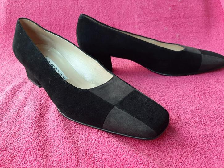 Mauro Teci Suède Pumps - Maat 41½, Kleding | Dames, Schoenen, Zo goed als nieuw, Pumps, Zwart, Ophalen of Verzenden