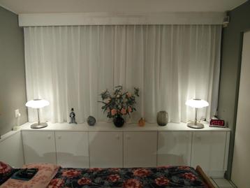 Gordijnen beschikbaar voor biedingen