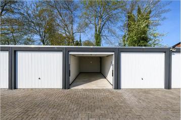 Multifunctionele ruime Garageboxen toplocatie in Drachten!  beschikbaar voor biedingen