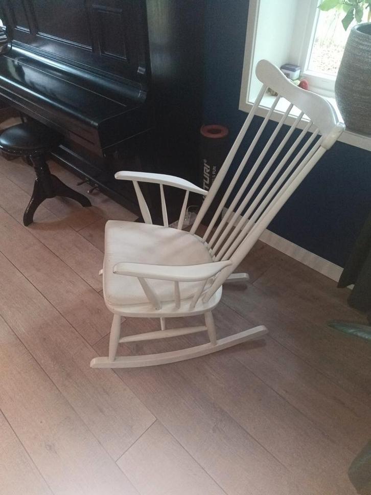 Witte Schommelstoel, Huis en Inrichting, Stoelen, Gebruikt, Eén, Hout, Stof, Wit, Ophalen