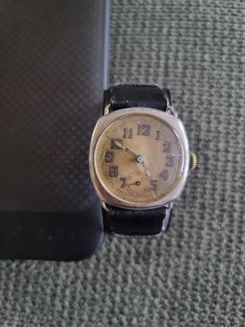 diverse vintage/antieke horloges  beschikbaar voor biedingen