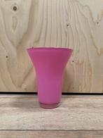 Vaas Rond Magenta Glas, Huis en Inrichting, Minder dan 50 cm, Glas, Ophalen of Verzenden, Zo goed als nieuw