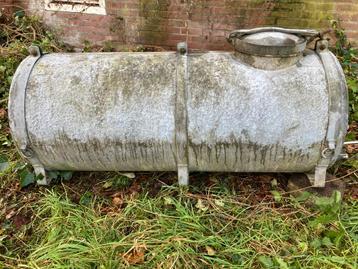 Oude Zinken Tank - 500 Liter beschikbaar voor biedingen