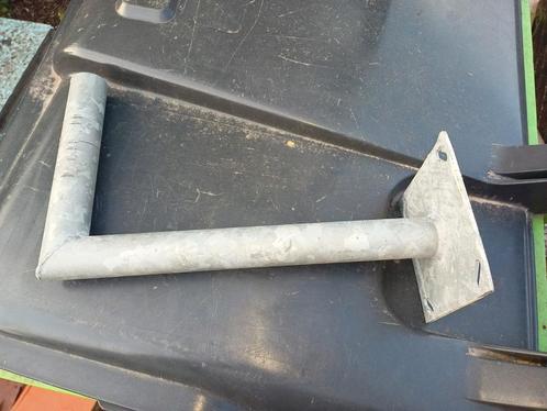 Antenne muurbeugel, Doe-het-zelf en Verbouw, IJzerwaren en Bevestigingsmiddelen, Zo goed als nieuw, Overige typen, Ophalen of Verzenden