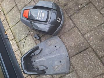 Husqvarna 105 Robotmaaier te koop.  beschikbaar voor biedingen