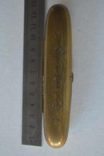 Geelkoperen sigaren houder, bewerkt. Incl. sigaar!!, Ophalen of Verzenden, Tabaksdoos of Verpakking