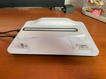 PS5 Koeler & Controller Oplader beschikbaar voor biedingen