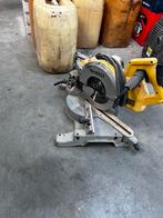 Dewalt afkortzaag., Doe-het-zelf en Verbouw, Gereedschap | Zaagmachines, Ophalen, 1200 watt of meer, Afkortzaag, 30 tot 70 mm