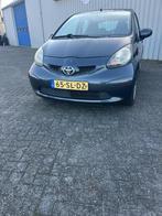 Toyota Aygo 1.0 12V Vvt-i 5DRS 2006 Grijs Airco/NAP, Voorwielaandrijving, Stof, Zwart, 4 stoelen