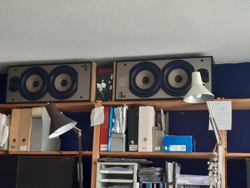 2 geluidsboxen B&W DM 220 3weg systeem gratis, Audio, Tv en Foto, Luidsprekers, Gebruikt, Front, Rear of Stereo speakers, 60 tot 120 watt