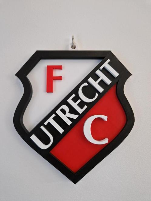 Uniek 3d geprint FC Utrecht logo met ophang oogje, Verzamelen, Sportartikelen en Voetbal, Nieuw, Beeldje of Poppetje, F.C. Utrecht