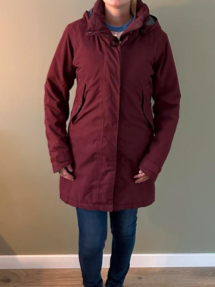 Didriksons parka jas - wijnrood valt als 36, Kleding | Dames, Jassen | Winter, Gedragen, Maat 36 (S), Rood, Ophalen of Verzenden