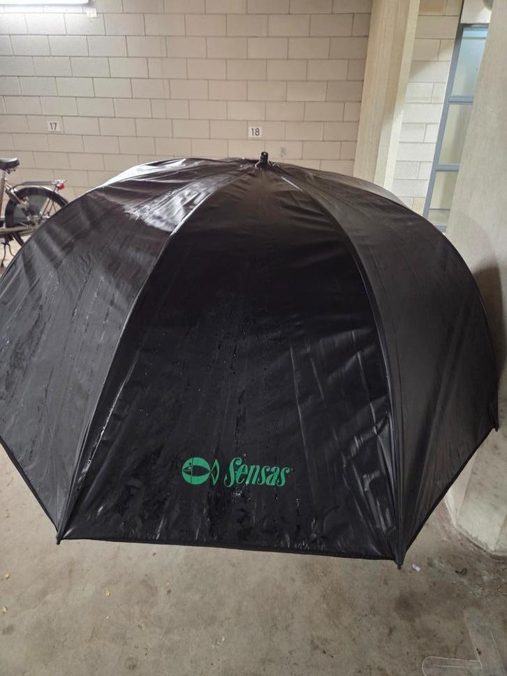 Sensas Umbrella Belfast PVC-Fibre 2,50m z.g.a.n., Watersport en Boten, Hengelsport | Witvissen, Zo goed als nieuw, Overige typen