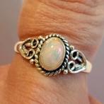 Opaal ring mt 18, Sieraden, Tassen en Uiterlijk, Ringen, 18 tot 19, Zwanensingel 239, Ophalen of Verzenden, Zo goed als nieuw