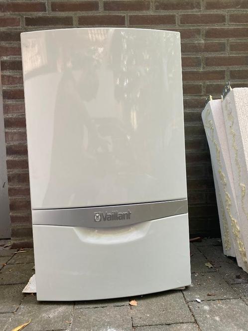 Vaillant CV-combiketel EcoTec Plus VHR, Doe-het-zelf en Verbouw, Verwarming en Radiatoren, Gebruikt, Cv-ketel of Combi-ketel, 800 watt of meer