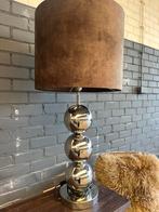 Bollamp met kap gekocht bij Richmond Interiors, Huis en Inrichting, Lampen | Tafellampen, Ophalen, Gebruikt, 50 tot 75 cm