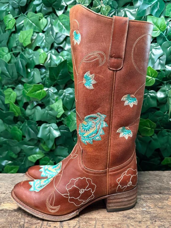 Nieuwe prachtige mooie laarzen van Sendra maat 37, Kleding | Dames, Schoenen, Nieuw, Hoge laarzen, Bruin, Ophalen of Verzenden