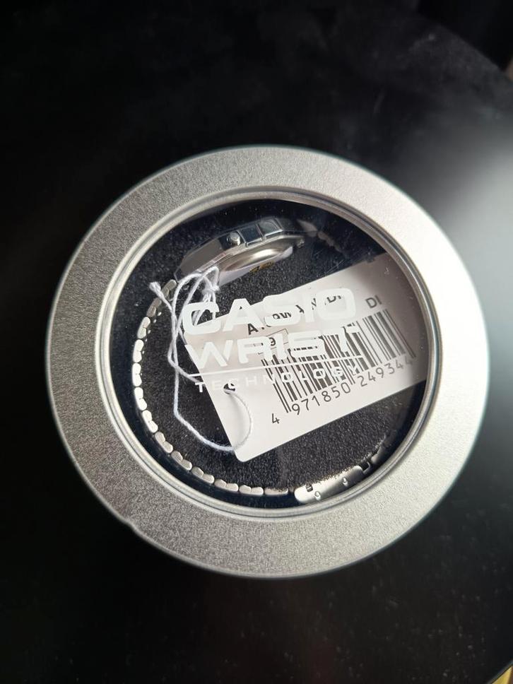 Casio A159W-N1DF Classic Digital Bracelet Watch, Sieraden, Tassen en Uiterlijk, Horloges | Heren, Zo goed als nieuw, Casio, Ophalen of Verzenden