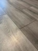 Mooie laminaatvloer TE KOOP, inclusief ondervloer en plinten, Kunststof, Ophalen of Verzenden, Zo goed als nieuw, 10 m² of meer