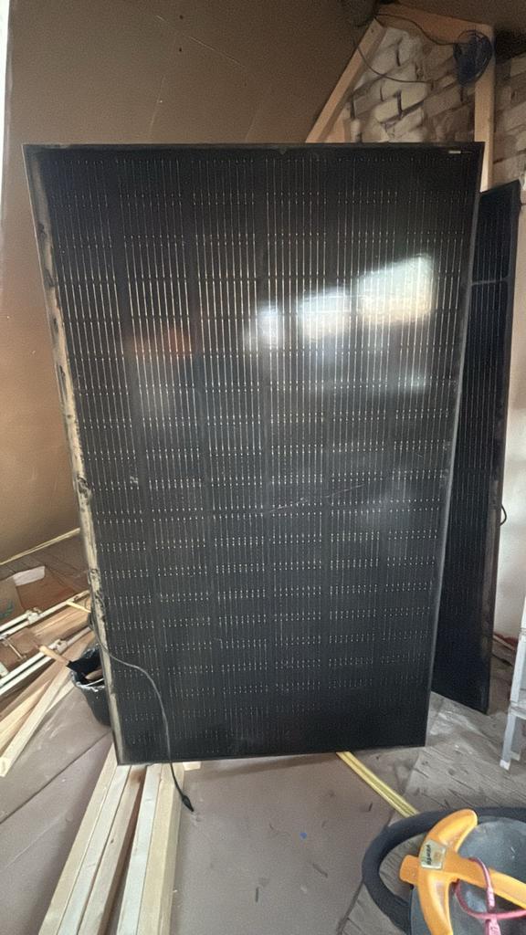 2 LG 360W Zonnepanelen met Bevestigingsrail, Doe-het-zelf en Verbouw, Zonnepanelen en Toebehoren, Gebruikt, Paneel, 200 wattpiek of meer