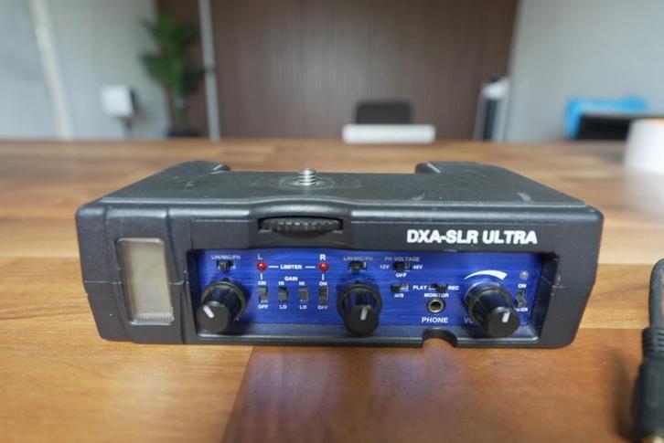 Beachtek DXA-SLR Ultra xlr adapter met voorversterkers, Audio, Tv en Foto, Fotografie | Professionele apparatuur, Gebruikt, Ophalen of Verzenden