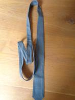 leren stropdas., Ophalen of Verzenden, Zo goed als nieuw, Grijs, Effen