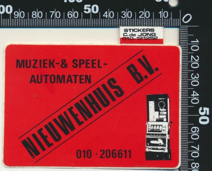 Sticker: Nieuwenhuis Muziek en Speelautomaten, Verzamelen, Stickers, Zo goed als nieuw, Bedrijf of Vereniging, Ophalen of Verzenden