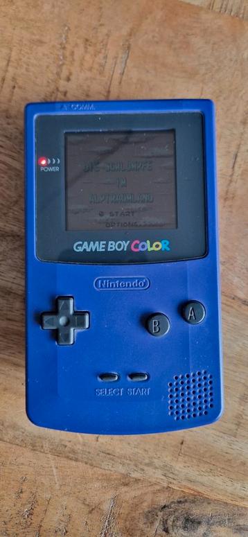 Game boy COLOR  beschikbaar voor biedingen