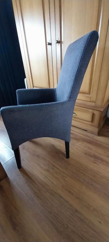 4 eetkamer stoelen