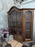 Twee vitrinekasten   mahoniehouten en eiken, Ophalen, 50 tot 100 cm, Zo goed als nieuw, Minder dan 100 cm