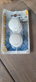 2 witte nostalgische/ brocante knoppen met goudkleurige bies, Ophalen of Verzenden