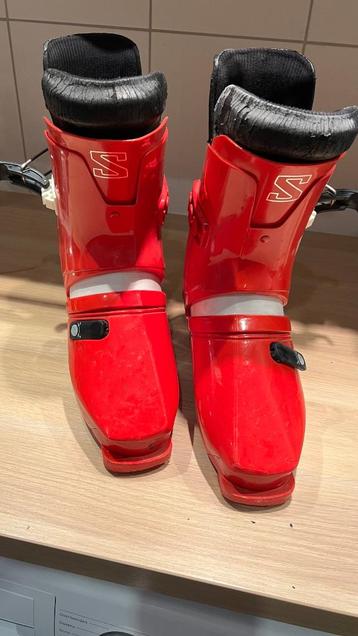 Skischoenen beschikbaar voor biedingen