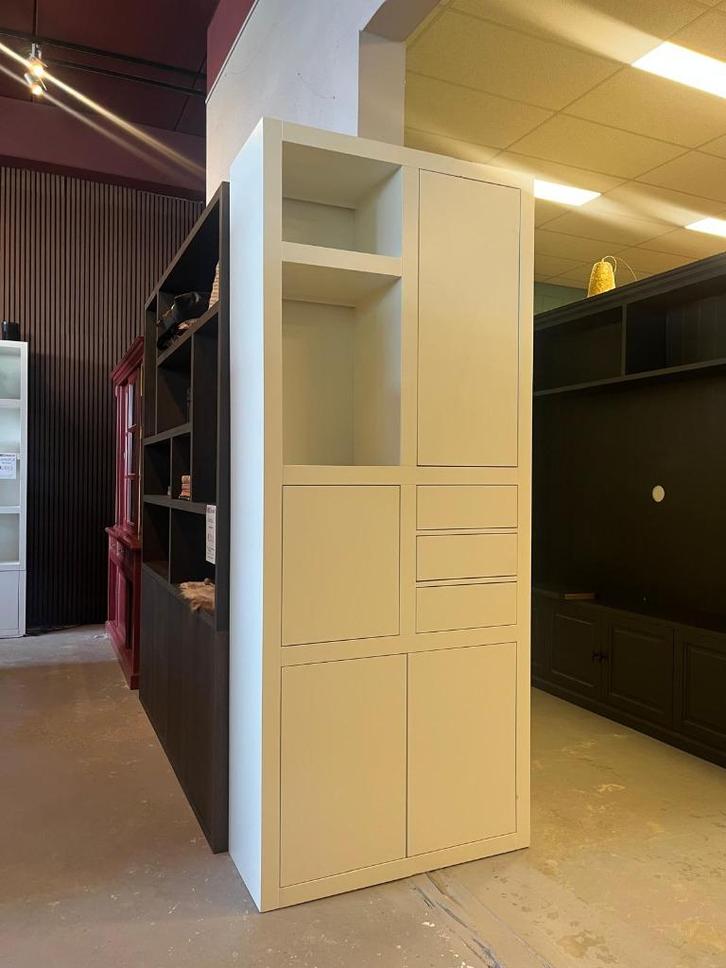 Vakkenkast showmodel 100cm breed- RAL 9010 - LAATSTE KANS!, Huis en Inrichting, Kasten | Wandmeubels, Zo goed als nieuw, 200 cm of meer