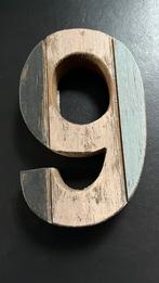 Houten huisnummer 9 (of 6), Ophalen of Verzenden