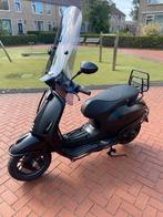 Vespa Sprint Notte, 4T iGET, fully loaded, weinig km’s!, Ophalen