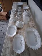 Vintage Porseleinen Servies met Bloemenmotief, Antiek en Kunst, Antiek | Servies compleet, Ophalen