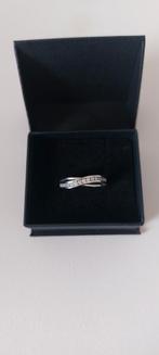 Zilveren ring met zirkonia 19 mm / maat 60, Met edelsteen, Ophalen of Verzenden, Zo goed als nieuw, Dame