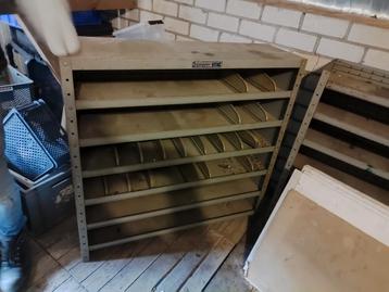 2x Metalen Schappenkast - Industrieel beschikbaar voor biedingen