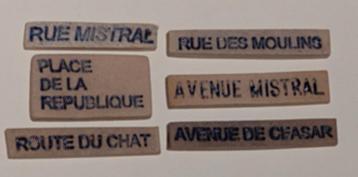 div. Franse straatnaam bordjes van keramiek / Fennicole beschikbaar voor biedingen