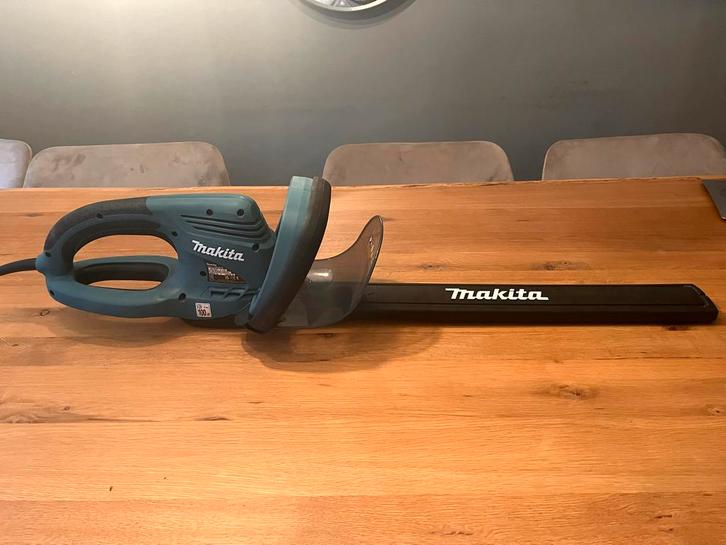 Heggenschaar Makita - Nieuwstaat, Tuin en Terras, Heggenscharen, Zo goed als nieuw, Elektrisch, Ophalen