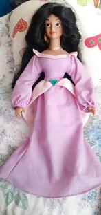 Disney pop genummerd Jasmine  16974 porselein, Verzamelen, Poppen, Ophalen of Verzenden, Zo goed als nieuw, Pop