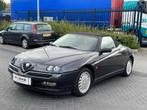 Alfa Romeo Spider 2.0-16V T.Spark 1995 | TZ-ZB-97 i, Auto's, Oldtimers, Voorwielaandrijving, 1970 cc, Overige brandstoffen, Zwart