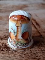 Vingerhoedjes verzamelen paddenstoelen vingerhoedje, Ophalen of Verzenden, Zo goed als nieuw