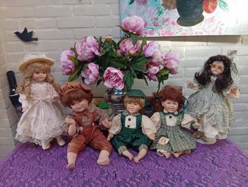 15 Porseleinen Poppen Collectie beschikbaar voor biedingen