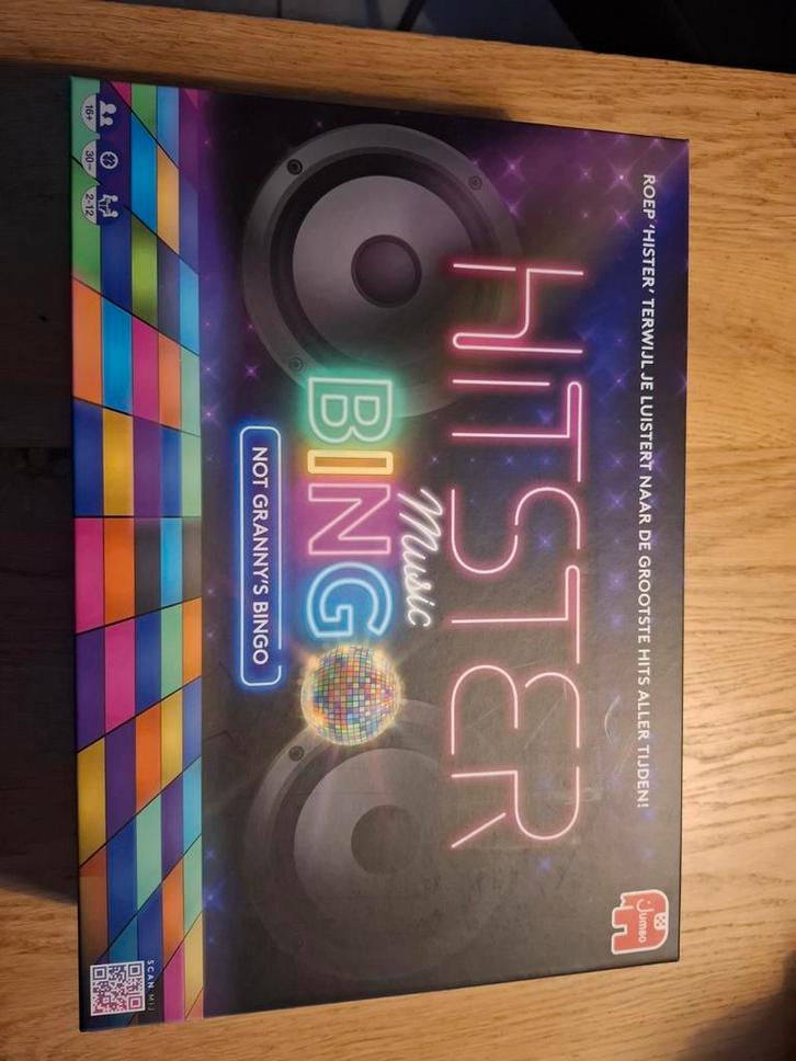 Hitster Music Bingo - Nieuw!, Hobby en Vrije tijd, Gezelschapsspellen | Bordspellen, Nieuw, Vijf spelers of meer, Reisspel, Ophalen of Verzenden