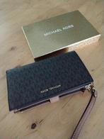 Michael Kors smartphone pols tasje nieuw in doos, Ophalen of Verzenden, Nieuw, Bruin, Schoudertasje