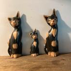 Houten Kattenbeelden - Set van 3 Handgesneden Poezenbeeldjes, Antiek en Kunst, Ophalen of Verzenden