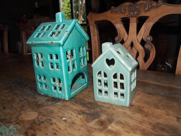 2 Huisjes, Huis en Inrichting, Woonaccessoires | Overige, Gebruikt, Ophalen