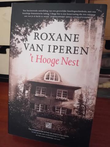 Roxane van Iperen - 't Hooge Nest beschikbaar voor biedingen